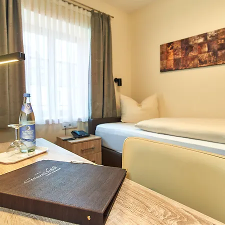 Gigl Hotel 3*