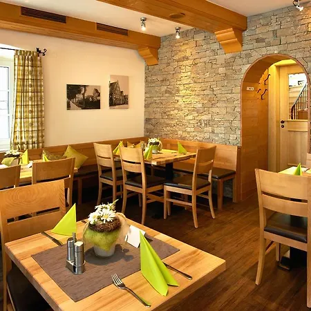 Hotel Der Gigl 3*
