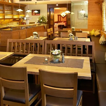 Der Gigl Hotel